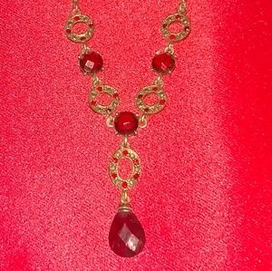A vintage necklace with Ruby stones